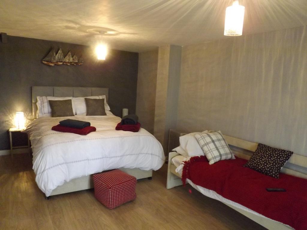 The Swallows Guest House New Quay  Buitenkant foto