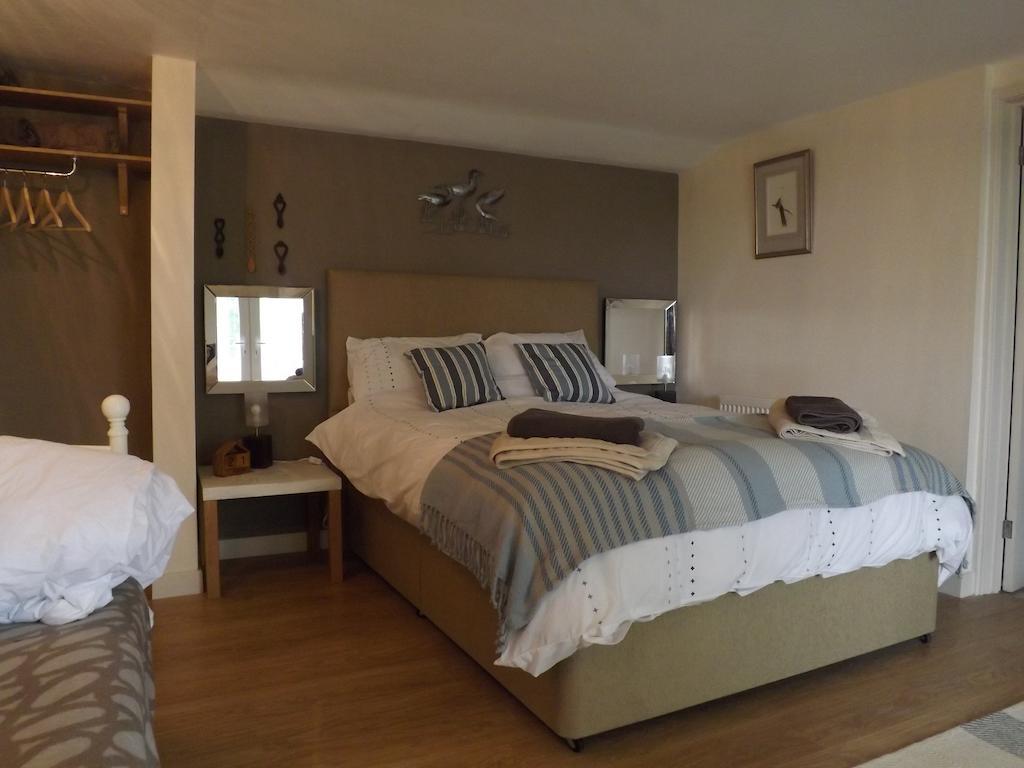 The Swallows Guest House New Quay  Kamer foto